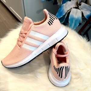Adidas Swift Run Icey Pink Cloud White
